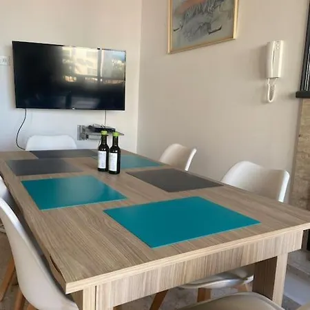 Διαμέρισμα Paradise Homes 12 *