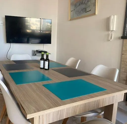 Apartamento Paradise Homes 12 *