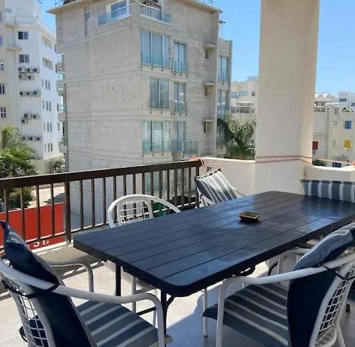 Paradise Homes 12 Апартаменты *