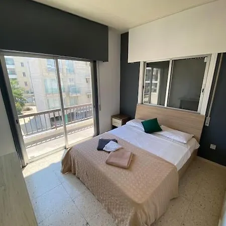 Appartement Paradise Homes 12 *